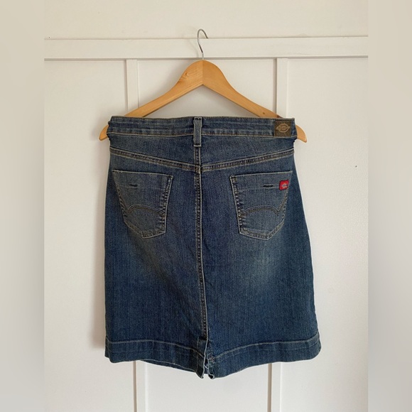 Denim knee length skirt - Picture 2 of 3